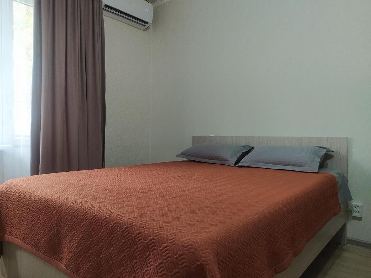 Апартаменты Aura On Sydykova Street 290 Бишкек Экстерьер фото